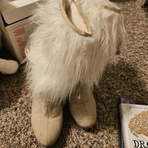 Jlo furry boots